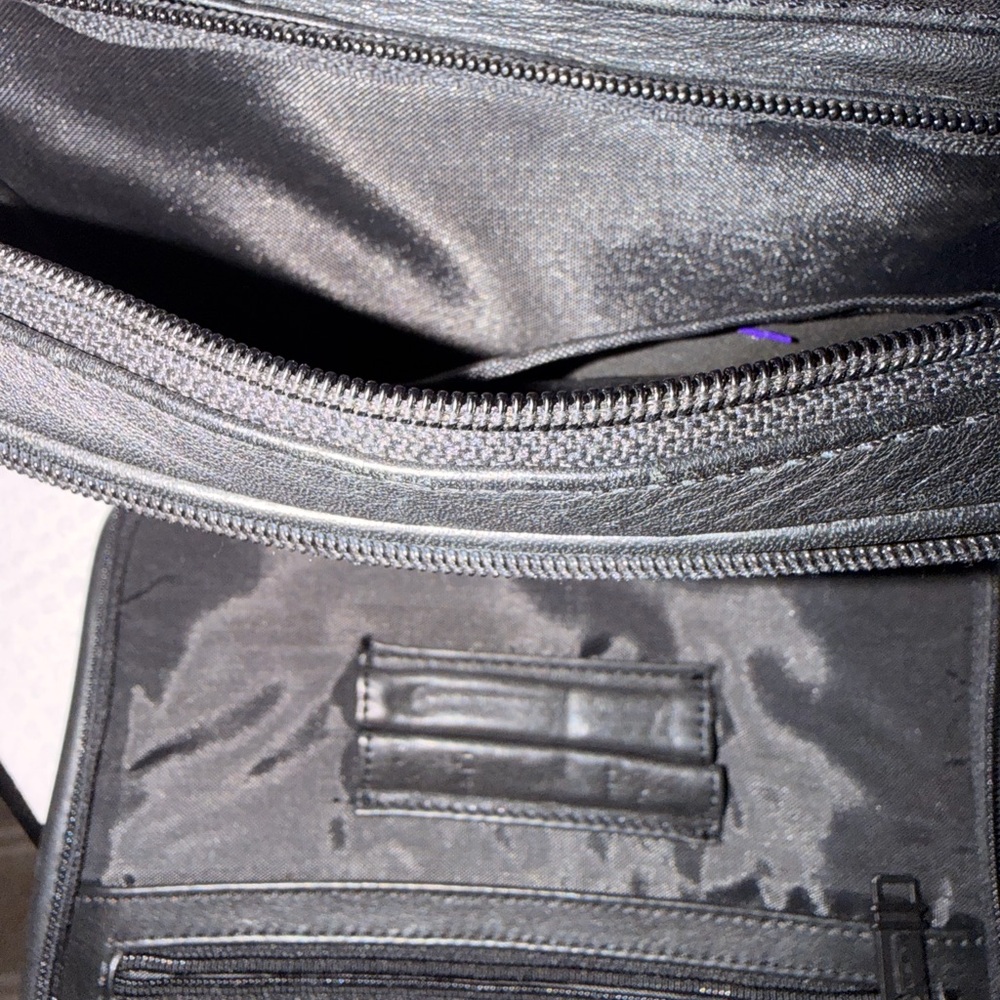 Men's Black Leather Tumi Organizer Bag - Picture 3 of 3